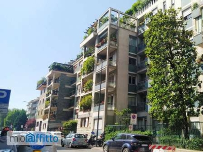 Appartamento arredato con terrazzo P.ta genova, romolo, solari