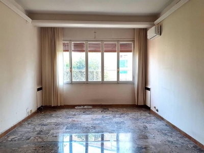 Appartamento di lusso di 119 m² in vendita Via Odone Belluzzi, Bologna, Emilia-Romagna