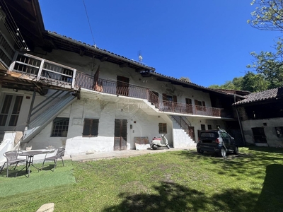 Casa indipendente in vendita a Baldissero Canavese