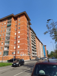 Appartamento in Vendita in Via Passo Rolle 45 a Milano
