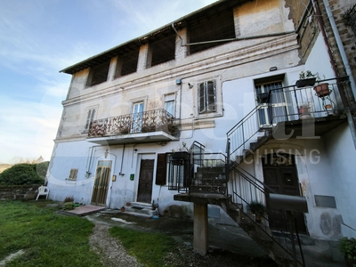 Appartamento in Via Borgo Umberto I, 3, Corchiano (VT)