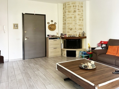 Appartamento in Via Carducci, 7, Vermezzo con Zelo (MI)