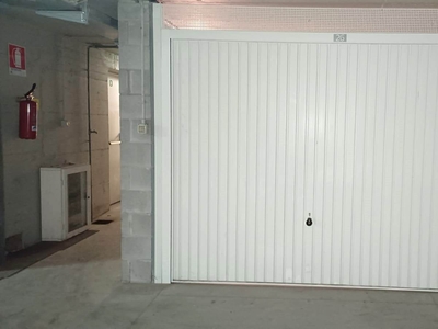 Box / Garage in affitto a Sesto Fiorentino