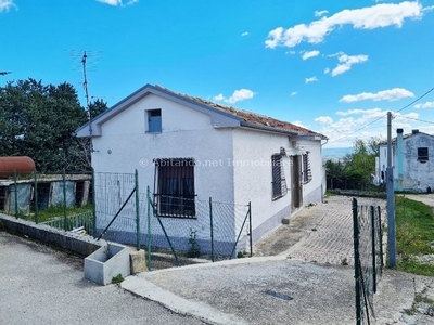 Casa di campagna in vendita 1 Stanza da letto a Civitella Casanova