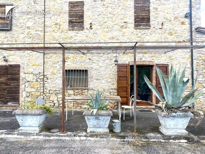 Casa in vendita 3 Stanze da letto a Castelnuovo Di Val Di Cecina