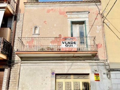 Casa indipendente in vendita a Cassano Delle Murge