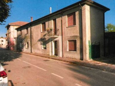 Casa Indipendente in Vendita ad Spresiano - 45750 Euro