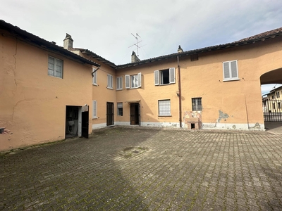 Casa Indipendente in Via Garibaldi, 13, San Zenone al Po (PV)