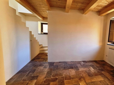 Casa semi indipendente in vendita a San Severino Marche Macerata Centro