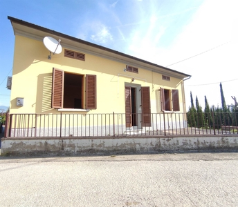 Casa singola in vendita a Pistoia Ramini