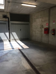 Garage / posto auto in affitto a Milano Ripamonti