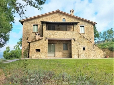 Lussuoso casale in vendita Strada Statale di Valfabbrica, Perugia, Umbria