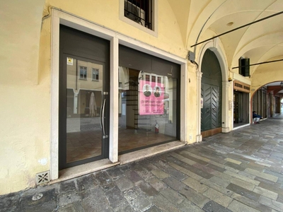 Negozio in affitto a Padova
