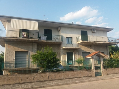 Palazzo in vendita a Pontecagnano Faiano Salerno Santantonio a Picenza