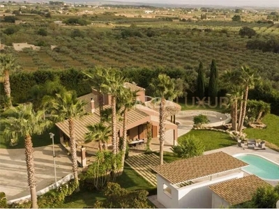 Prestigiosa villa di 210 mq in vendita, Via Carlo Pisacane, 1, Partanna, Trapani, Sicilia