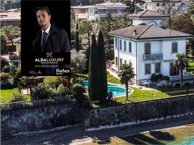 Prestigiosa villa di 510 mq in vendita Via Lario, 66, Desenzano del Garda, Lombardia