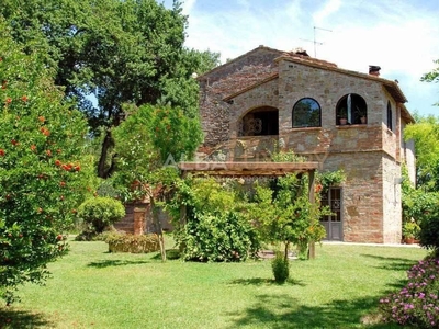 Prestigiosa villa in vendita via Antica Chiusina, 1, Montepulciano, Toscana