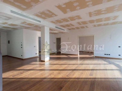 Prestigioso appartamento di 178 m² in vendita Via Abbondio Sangiorgio, Milano, Lombardia