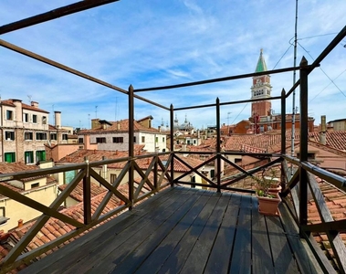 Prestigioso appartamento di 192 m² in vendita San Marco, 986A, Venezia, Veneto
