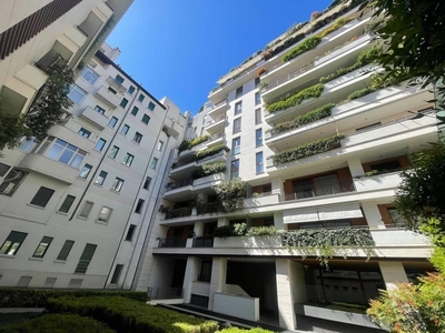 Prestigioso appartamento di 120 m² in vendita Via San Marco, Milano, Lombardia