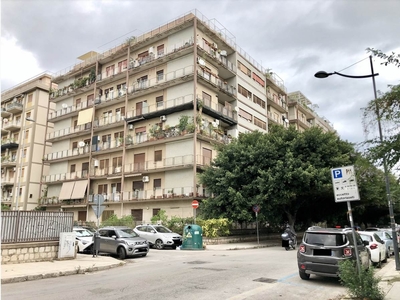 Quadrilocale in affitto a Palermo - Zona: Libertà