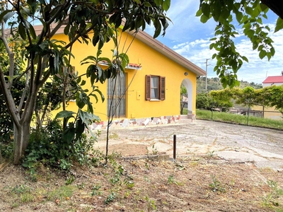 Villa in vendita a Borgia Catanzaro Vallo