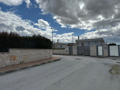 Villa in vendita a Cellamare Bari