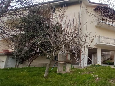 Villa in vendita a Manocalzati