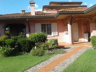 Villa in vendita a Monte San Savino