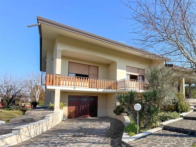Villa in vendita a Pasiano Di Pordenone Pordenone Sant'andrea