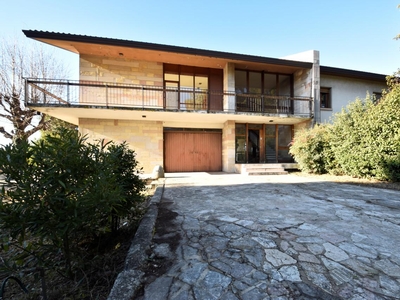Villa in vendita a Sant'Ambrogio Di Valpolicella