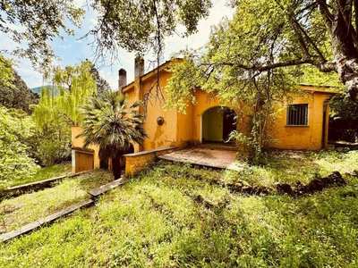 Villa in vendita a Scandriglia