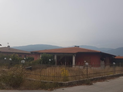 villa indipendente in vendita a Campobasso