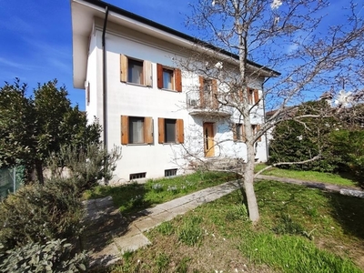 villa indipendente in vendita a Pontecchio Polesine