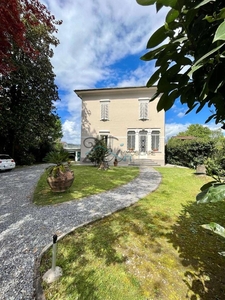 Villa unifamiliare in vendita a Lucca