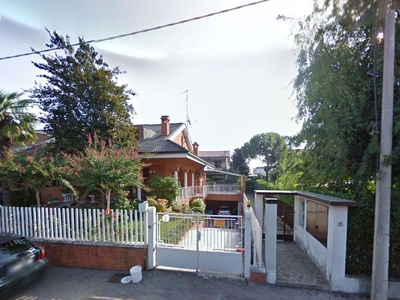 Villa unifamiliare in vendita in Via Nino Bixio 35, Brugherio