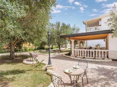 Casa con barbecue e terrazza + spiaggia nelle vicinanze