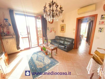 in Vendita ad Bareggio - 175000 Euro