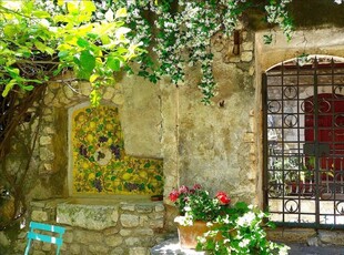 Accogliente casa a Sermoneta con giardino