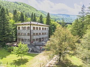 Antica villa hotel vicino alla rinomata localitá sciistica Abetone in Toscana