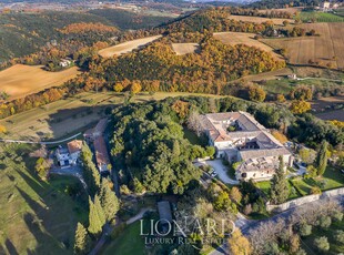 Antico convento in vendita a pochi chilometri da Terni