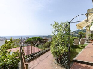 Appartamento a Rapallo con giardino