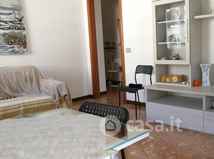 Appartamento in Affitto in Via Alessandria a Lavagna