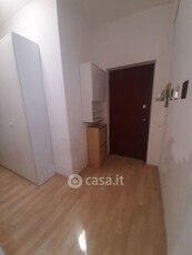 Appartamento in Affitto in Via Alessandro Guffanti 3 a Pavia