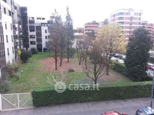 Appartamento in Affitto in Via Andrea Maffei 10 a Milano