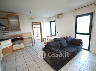 Appartamento in Affitto in Via Cesarini 5 a Trento