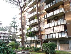 Appartamento in Affitto in Via Duccio di Buoninsegna 70 a Roma