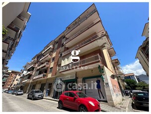 Appartamento in Affitto in Via Oreste Petrillo a Salerno