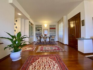 Appartamento in vendita a Prato - Zona: Santa Lucia