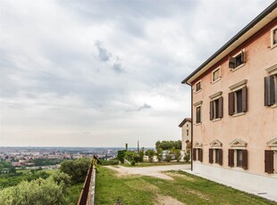 Appartamento in vendita a Verona - Zona: 5 . Quinzano - Pindemonte - Ponte Crencano - Valdonega - Avesa